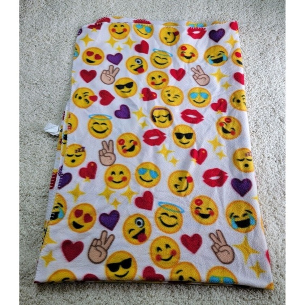Emoji Pals Fleece Blanket‎ Throw 50"x60" Multicolor Smiley Face Soft Cozy